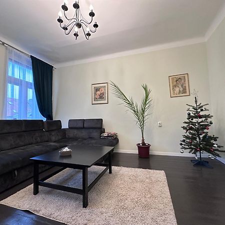 Classy Green Old Town Apartment Klaipėda Exterior foto